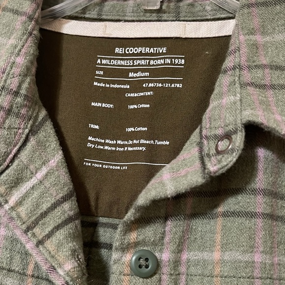 REI brand flannel long sleeve shirt. Green and tan plaid. Women’s medium - Picture 2 of 2